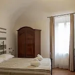Del Gufo Bed and breakfast Civezza