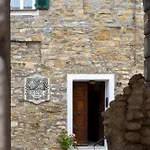 Del Gufo Bed and breakfast 3*