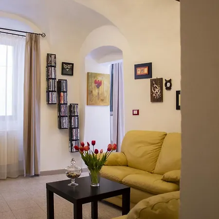 Del Gufo Bed & Breakfast *